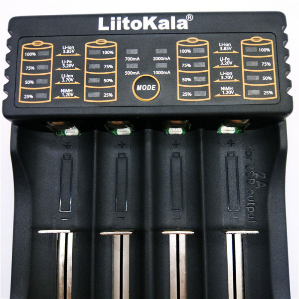 Зарядний пристрій LiitoKala Lii-402, 4x(Lion/NiMH/NiCd), Power Bank function