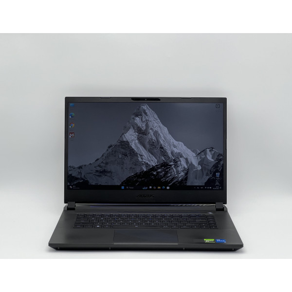 Ноутбук Gigabyte Aorus 15 BMF, i5-13500H, 32 GB, 960 GB, NVIDIA GeForce RTX 4050, 1920x1080, IPS 144 Hz  БУ