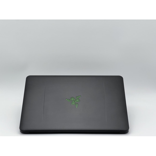 Ноутбук Razer Blade 14 2017, i7-7700HQ, 16 GB, 480 GB, Intel HD Graphics 630, 1920x1080, IPS  БУ
