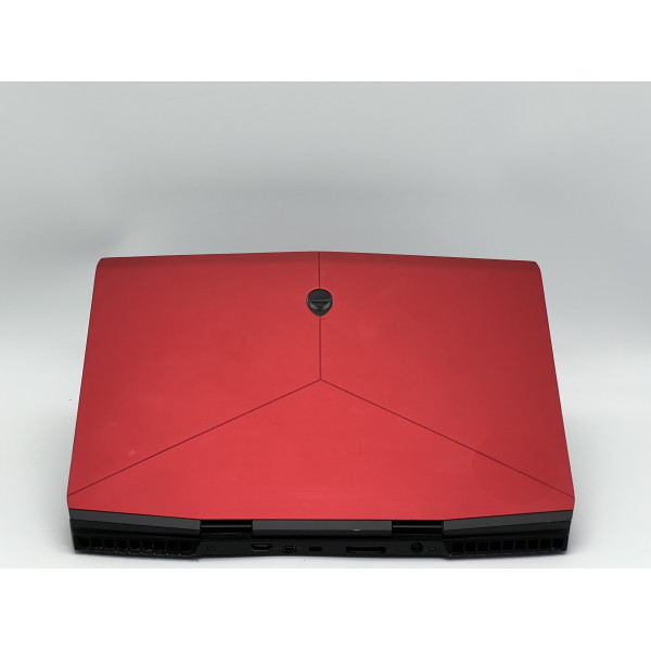 Ноутбук Dell Alienware M15, i7-8750H, 16 GB, 480 GB, NVIDIA GeForce GTX 1070 Max-Q, 1920x1080, IPS  БУ