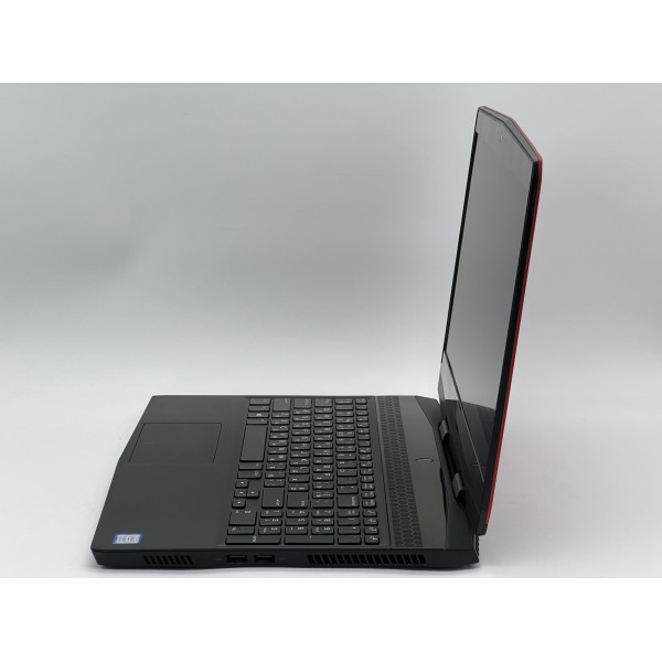 Ноутбук Dell Alienware M15, i7-8750H, 16 GB, 480 GB, NVIDIA GeForce GTX 1070 Max-Q, 1920x1080, IPS  БУ