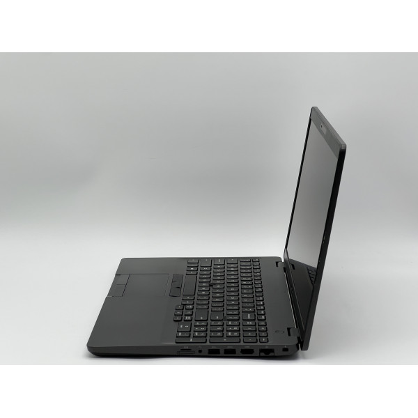 Ноутбук Dell Latitude 5500, i5-8365U, 16 GB, 480 GB, Intel UHD 620, 1920x1080, IPS  БУ