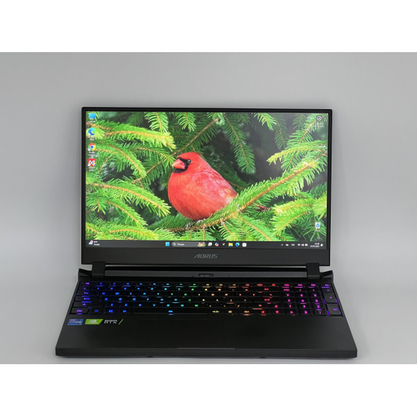 Ноутбук Gigabyte AORUS 15P KD Gaming, i7-11800H, 32 GB, 960 GB, NVIDIA GeForce RTX 3060, 1920x1080, IPS 240 Hz  БУ