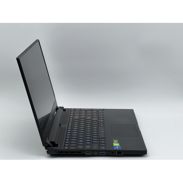 Ноутбук Gigabyte AORUS 15P KD Gaming, i7-11800H, 32 GB, 960 GB, NVIDIA GeForce RTX 3060, 1920x1080, IPS 240 Hz  БУ