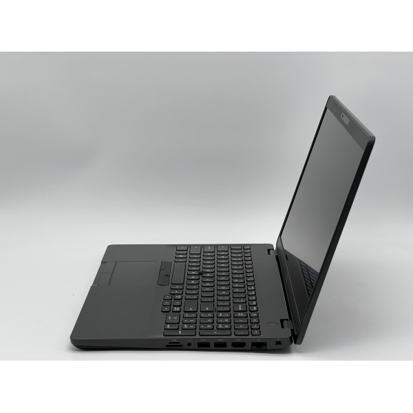 Ноутбук Dell Latitude 5500, i5-8265U, 16 GB, 240 GB, Intel UHD 620, 1920x1080, IPS  БУ