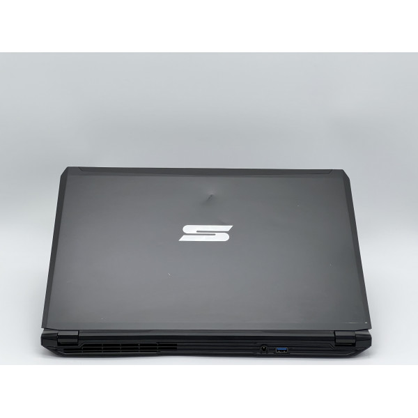 Ноутбук Schenker P651RP6-G, i7-6700HQ, 16 GB, 480 GB, NVIDIA GeForce GTX 1060, 1920x1080, IPS  БУ