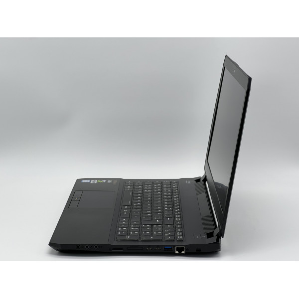 Ноутбук Schenker P651RP6-G, i7-6700HQ, 16 GB, 480 GB, NVIDIA GeForce GTX 1060, 1920x1080, IPS  БУ