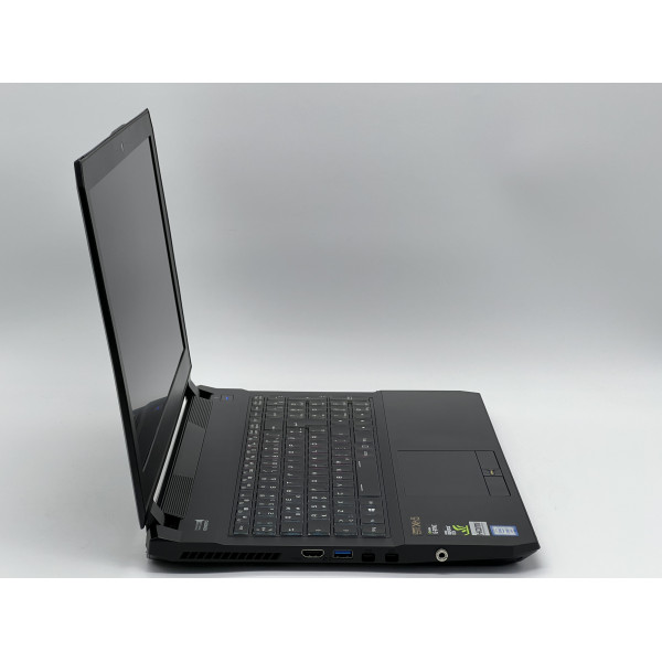 Ноутбук Schenker P651RP6-G, i7-6700HQ, 16 GB, 480 GB, NVIDIA GeForce GTX 1060, 1920x1080, IPS  БУ
