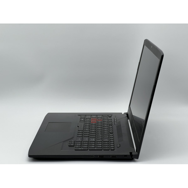Ноутбук Asus ROG Strix GL703VD-WB71, i7-7700HQ, 16 GB, 480 GB, NVIDIA GeForce GTX 1050, 1920x1080, IPS  БУ