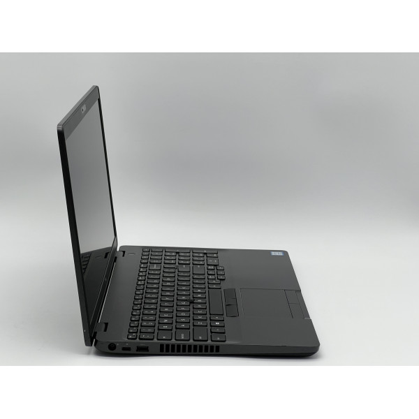 Ноутбук Dell Latitude 5500, i5-8265U, 16 GB, 240 GB, Intel UHD 620, 1920x1080, IPS  БУ