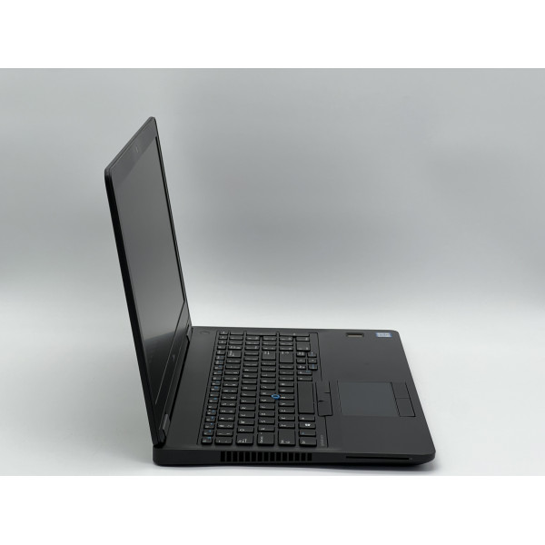Ноутбук Dell Latitude E5570, i5-6300U, 16 GB, 240 GB, Intel HD Graphics 520, 1366x768, TN  БУ