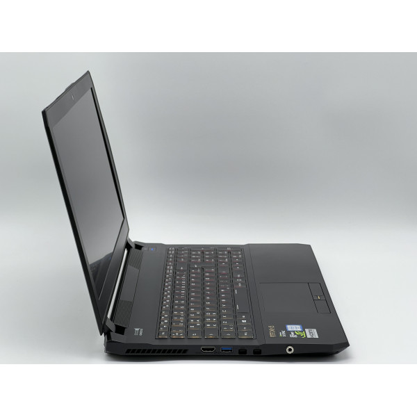 Ноутбук Schenker P651RP6-G, i7-6700HQ, 16 GB, 480 GB, NVIDIA GeForce GTX 1060, 1920x1080, IPS  БУ