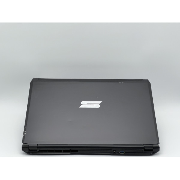 Ноутбук Schenker P651RP6-G, i7-6700HQ, 16 GB, 480 GB, NVIDIA GeForce GTX 1060, 1920x1080, IPS  БУ