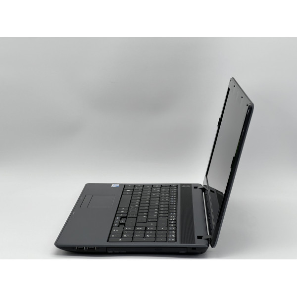 Ноутбук Acer Aspire 5749Z, Intel Pentium B960, 8 GB, 240 GB, Intel HD Graphics 2000, 1366x768, TN  БУ