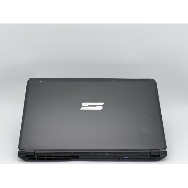 Ноутбук Schenker P651RP6-G, i7-6700HQ, 16 GB, 480 GB, NVIDIA GeForce GTX 1060, 1920x1080, IPS  БУ