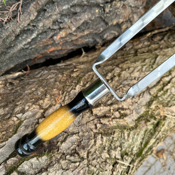 Подвійний шампур Mzavod з дерев'яною ручкою 630х12х3мм двокольоровий