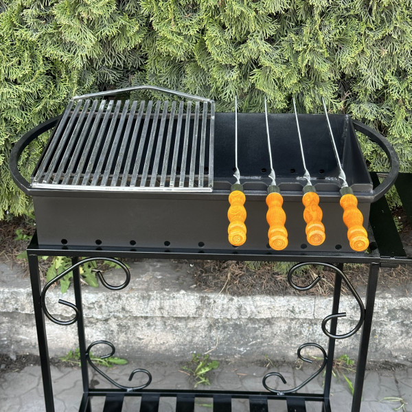 Мангал Mzavod Гефест на 9 шампурів 3мм на дровниці