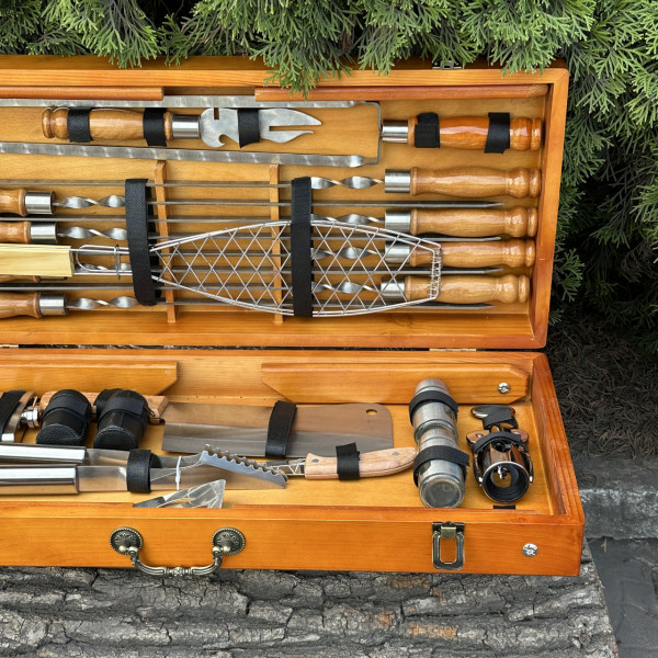 Подарунковий набір Mzavod Майстер Гриль кейс-столик світлий