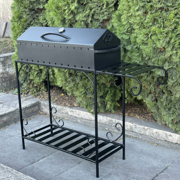 Мангал-барбекю Mzavod Гефест на 12 шампурів 4мм на дровниці