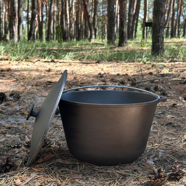 Казан туристичний КТ-10 чавунний з кришкою 10л