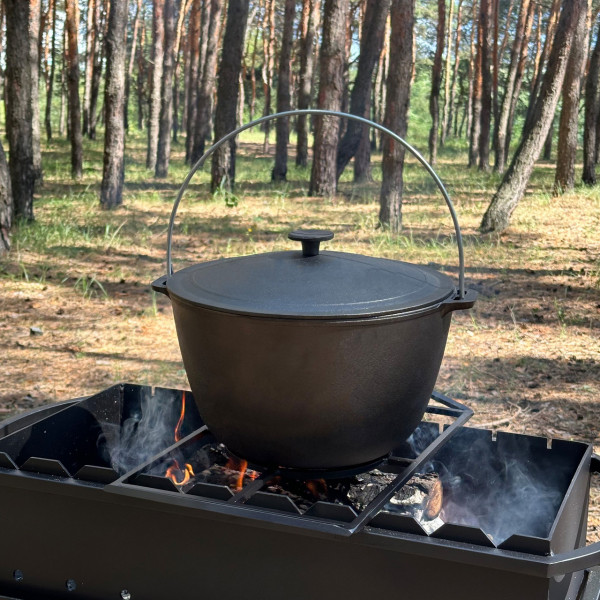 Казан туристичний КТ-10 чавунний з кришкою 10л