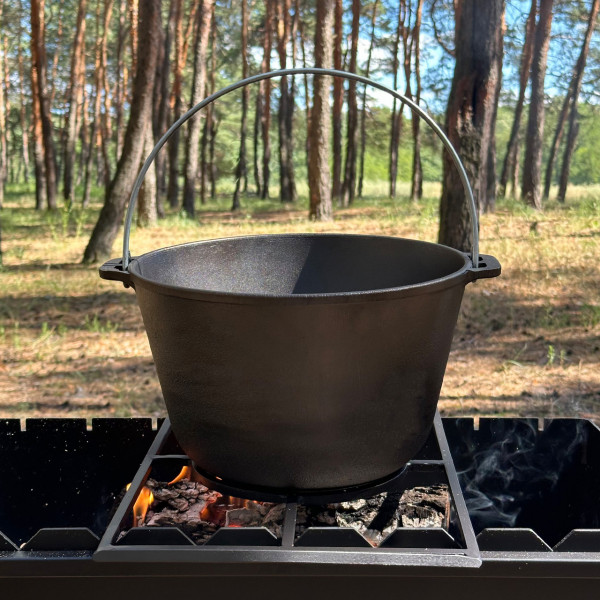 Казан туристичний КТ-10 чавунний з кришкою 10л