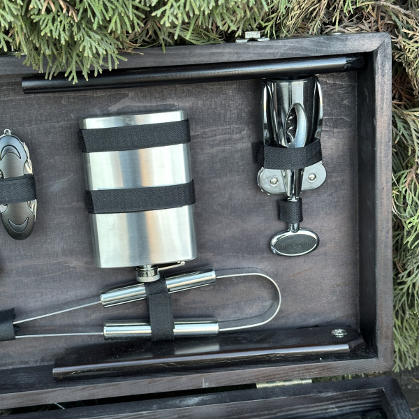 Подарунковий набір Mzavod Отаман кейс-столик чорний