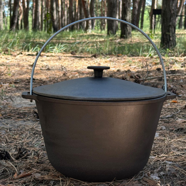 Казан туристичний КТ-12 чавунний з кришкою 12л