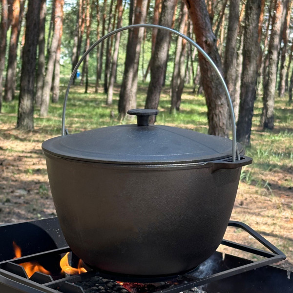 Казан туристичний КТ-12 чавунний з кришкою 12л
