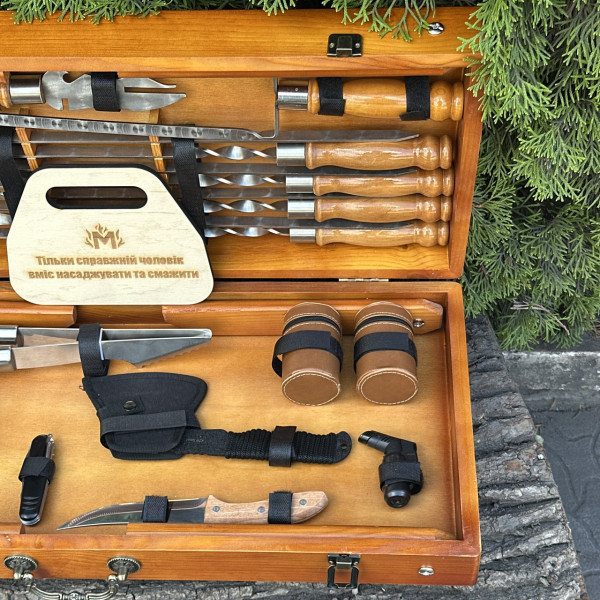 Подарунковий набір Mzavod Отаман кейс-столик світлий