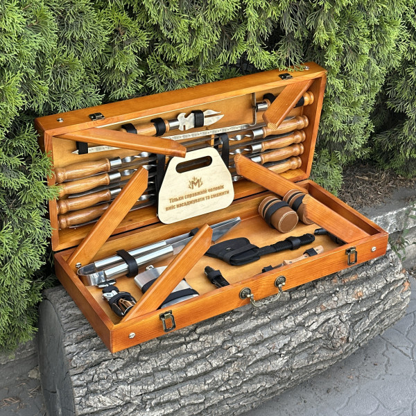 Подарунковий набір Mzavod Отаман кейс-столик світлий