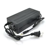 Зарядний пристрій Jinyi для LiFePo4 акумуляторів 12V 4S 2A, штекер 5,5, з індикацією, DC: 14,6V 2A, BOX Код: 398205-09