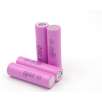 Акумулятор 18650 Li-Ion Samsung INR18650-30Q, 3000mAh, 30A, 4.2 / 3.6 / 2.5V, PINK, 2 шт в упаковці, ціна за 1 шт